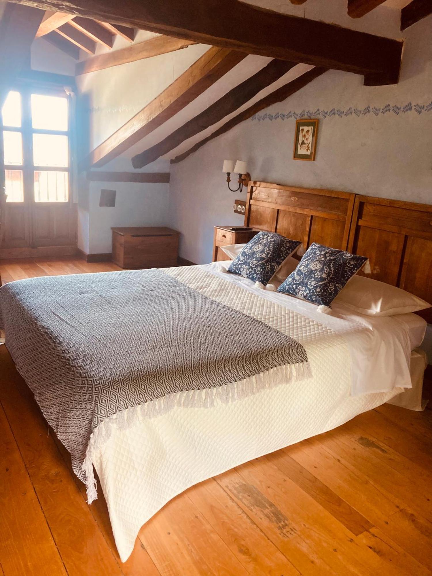 Posada La Trebede Перросо Экстерьер фото