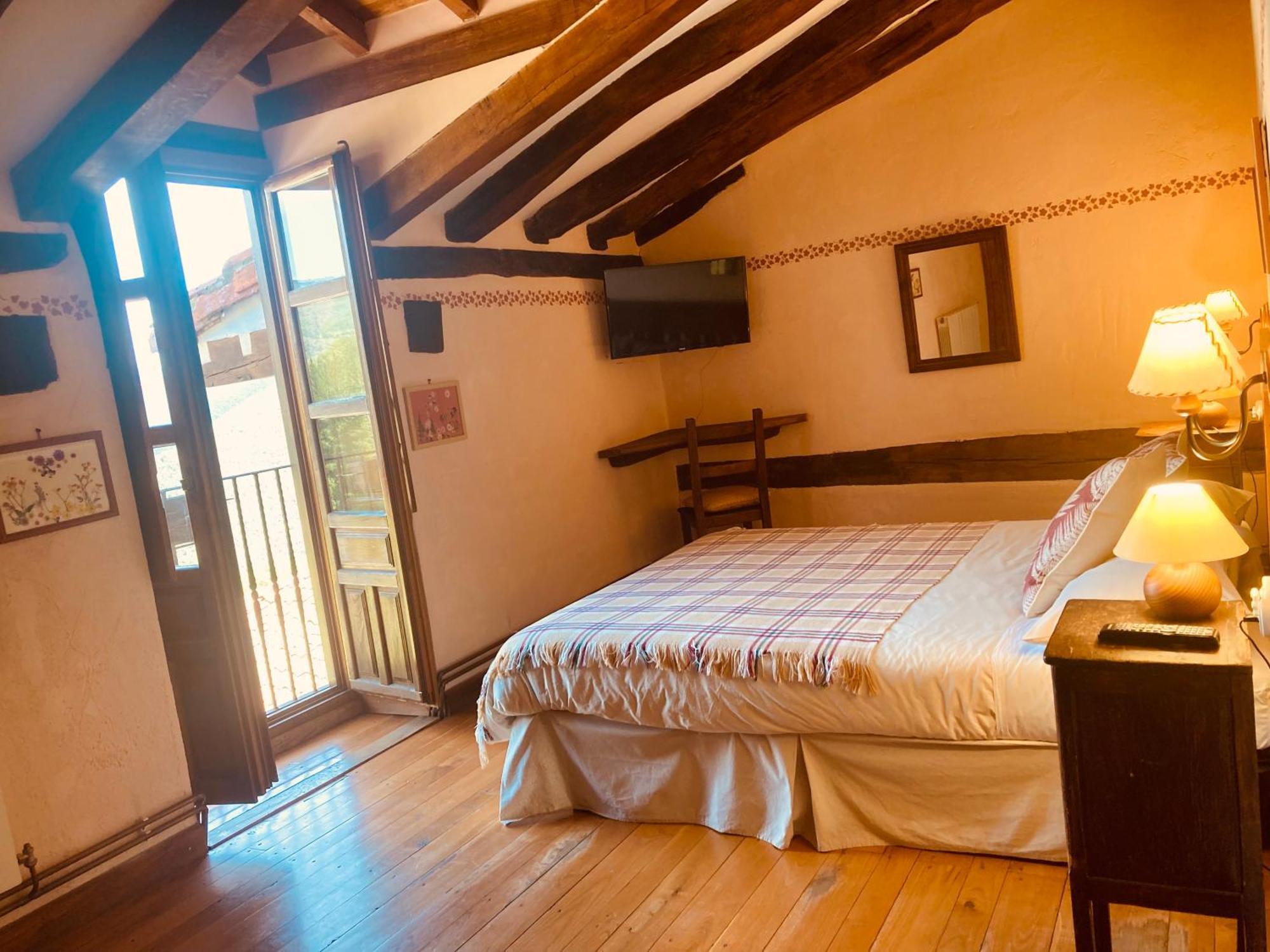Posada La Trebede Перросо Экстерьер фото