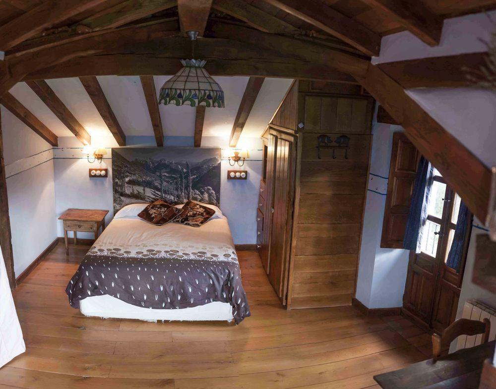 Posada La Trebede Перросо Экстерьер фото