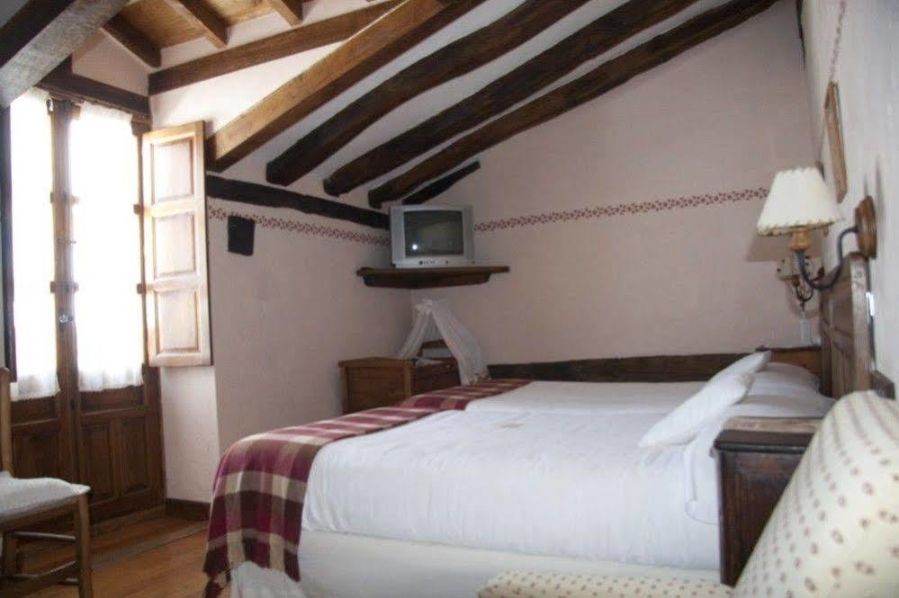 Posada La Trebede Перросо Экстерьер фото