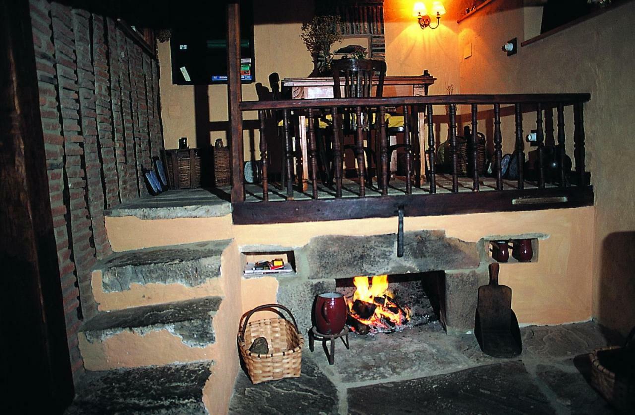 Posada La Trebede Перросо Экстерьер фото